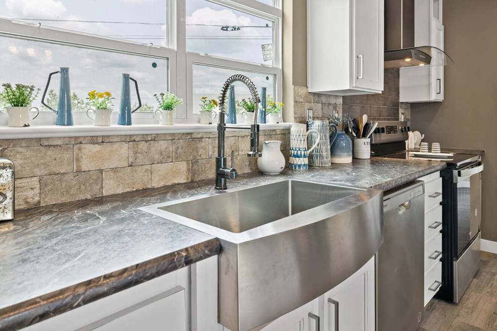 El Rancho 32644A Farmhouse kitchen sink inside El Rancho by Palm Harbor 32644A
