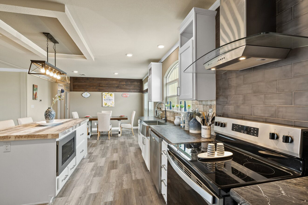 El Rancho 32644A Stovetop inside El Rancho by Palm Harbor 32644A