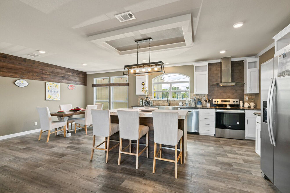 El Rancho 32644A Island kitchen inside El Rancho by Palm Harbor 32644A