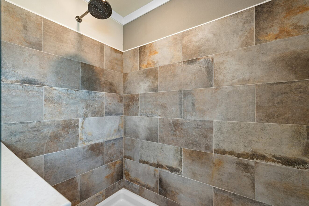 El Rancho 32644A Shower / Bath Combo inside El Rancho by Palm Harbor 32644A